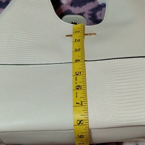 ALDO Pebble-Grain Shoulder Bag – Cream‎ – Gold-Chain Strap - Picture 13 of 16